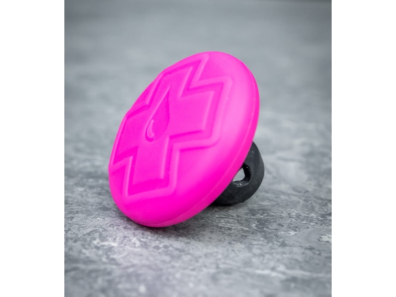 UCHWYT DO URZĄDZENIA MUC-OFF ŚLEDZĄCEGO AIRTAG Tubeless Secure Tag Mount - Pink/Black