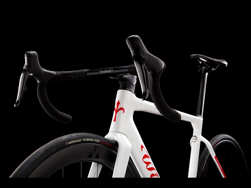 Wilier Filante SL F12 White Red Glossy 04.jpg