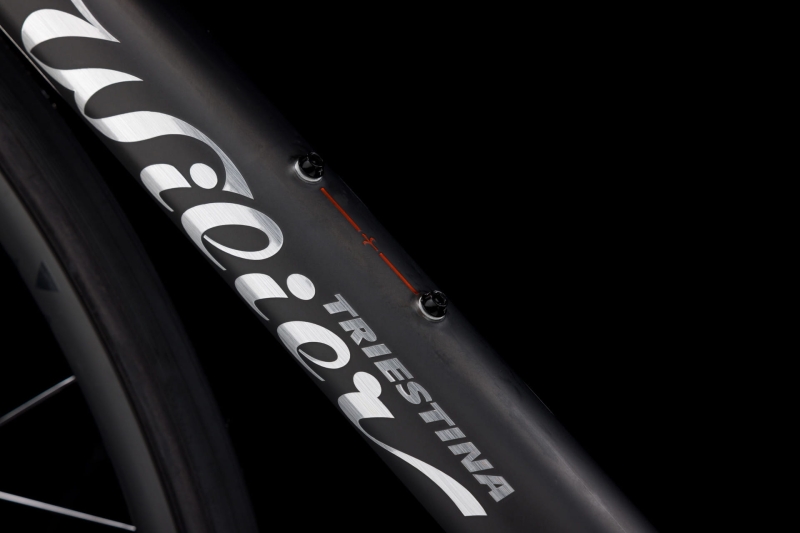 6E5Q6W_WilierBiciCloseup-64-1920x1920_FUSMY2.jpg